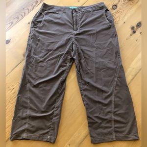Marmot cropped outdoor pants.